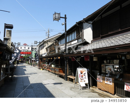 柴又帝釈天門前の商店街 柴又帝釈天門前の商店街 34953850