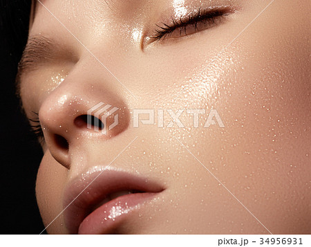 Beauty girl. Cosmetics & makeup. Beauty woman Beauty girl. Cosmetics & makeup. Beauty woman 34956931