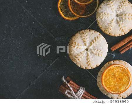 Top view of mince pies. Concept of Christmas 34958949