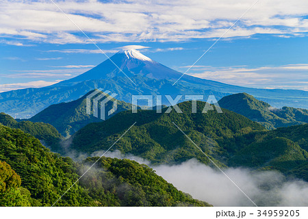 伊豆葛城山から富士山 梅雨の晴れ間 伊豆葛城山から富士山 梅雨の晴れ間 34959205