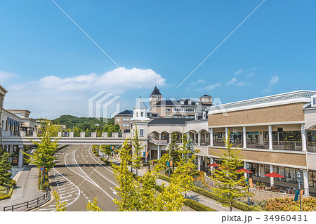 美しいショッピングストリート 34960431