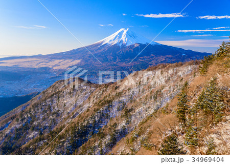 厳冬の三ツ峠山から富士山 厳冬の三ツ峠山から富士山 34969404