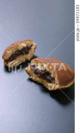 どら焼き どら焼き 34971183