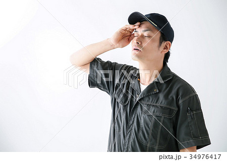 整備士の男性 34976417