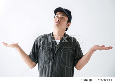 整備士の男性 34976444