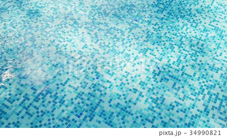 water in swimming pool water in swimming pool 34990821