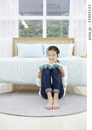 読書 少女 子供 34994524