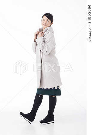 30代後半の日本人女性 30代後半の日本人女性 34995094