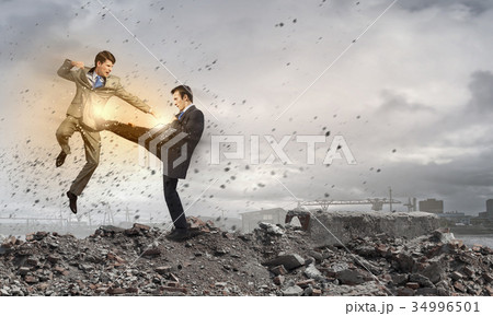 Extreme quarrel 34996501