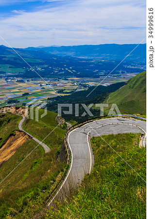 ラピュタの道(震災後)阿蘇ミルクロードからの眺め ラピュタの道(震災後)阿蘇ミルクロードからの眺め 34999616