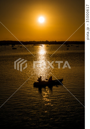 佐和田の浜の夕景 35000617