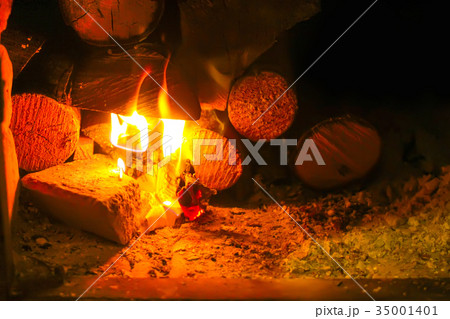 Burning fireplace. 35001401