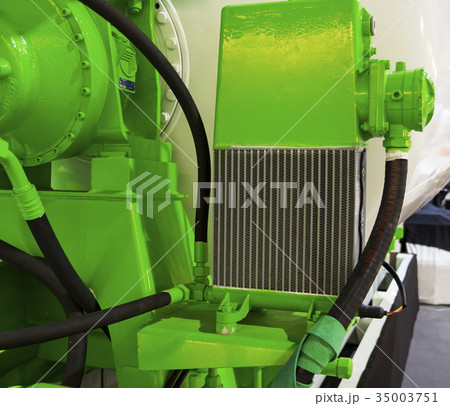 Radiator for cooling of concrete mixing drum 35003751