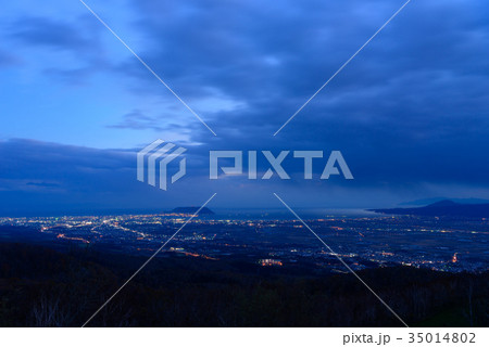 北海道 函館裏夜景 城岱牧場からの風景 北海道 函館裏夜景 城岱牧場からの風景 35014802