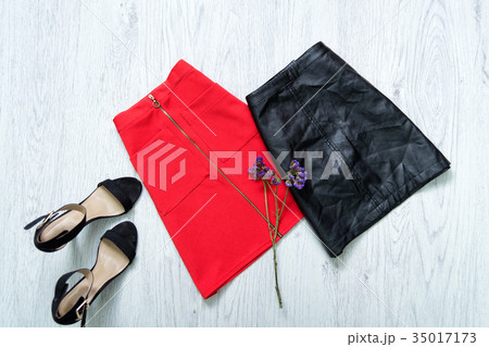 Red and black skirt, black shoes 35017173