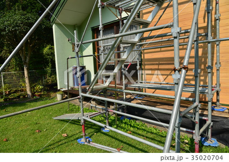 住宅リフォーム現場　足場 35020704