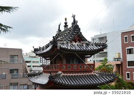 崇福寺・三門の屋根(長崎県長崎市鍛冶屋町) 崇福寺・三門の屋根(長崎県長崎市鍛冶屋町) 35021910