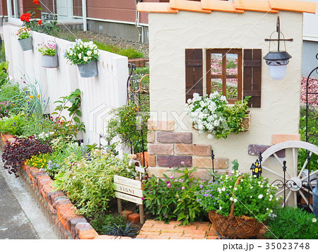 オシャレなエクステリアの写真素材