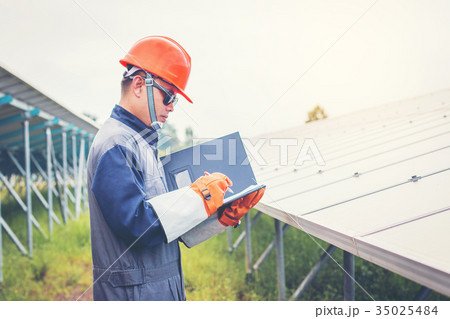 operation and maintenance in solar power plant 35025484
