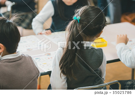 6 years old 35025786