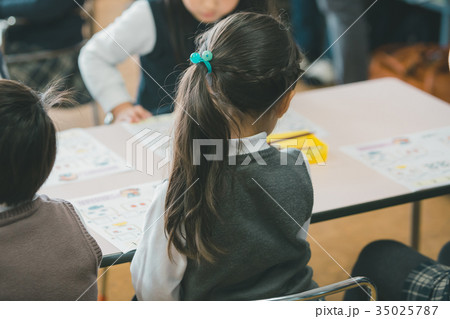 6 years old 6 years old 35025787