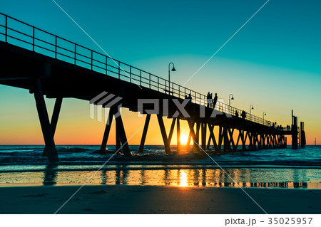 Glenelg beach sunset Glenelg beach sunset 35025957