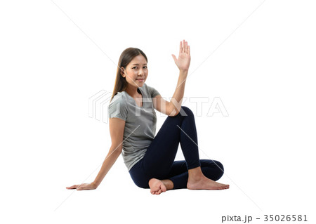 Young asian smiling woman practicing yoga. 35026581