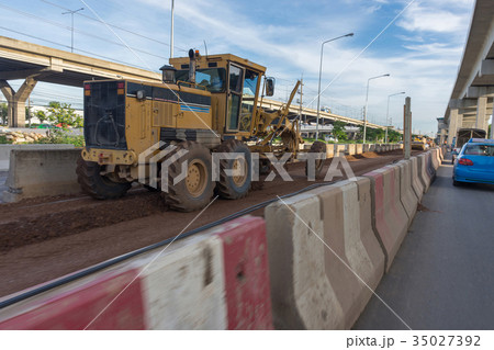 Motorgrader working at Construction site  35027392