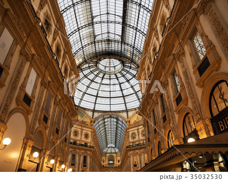 Galleria Vittorio Emanuele II, Milan / ミラノ・ガッレリア Galleria Vittorio Emanuele II, Milan / ミラノ・ガッレリア 35032530