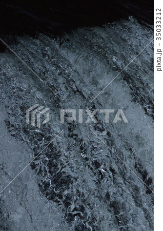 さくらの滝(北海道斜里郡清里町) さくらの滝(北海道斜里郡清里町) 35033212