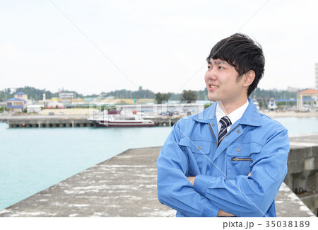 笑顔の労働者 笑顔の労働者 35038189