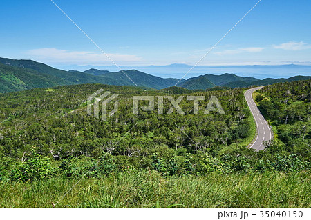 国後島と知床横断道路 35040150