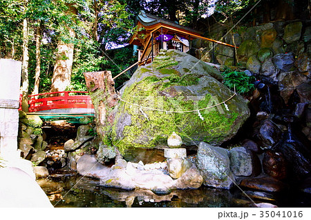 来宮神社　境内社　弁財天 ＆ 弁天石 （來宮神社）静岡県 熱海市 西山町 35041016