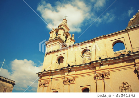 Saint Paul's Cathedral designed by the architect 35041342