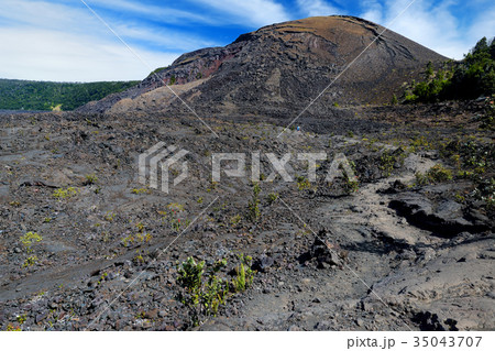 Stunning view of the Kilauea Iki volcano crater 35043707