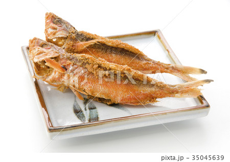 グルクン タカサゴ の唐揚げの写真素材