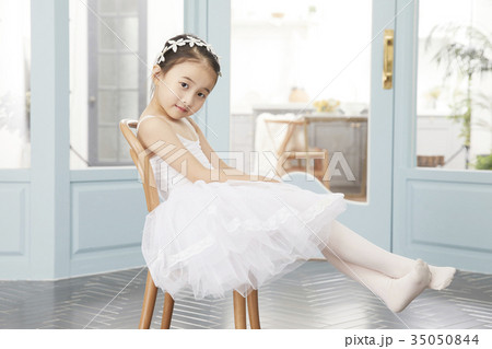 バレエ 少女 子供 35050844