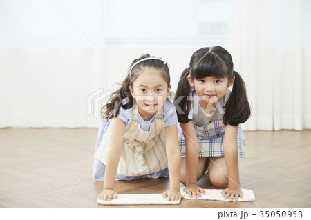 少女 子供 清掃 35050953