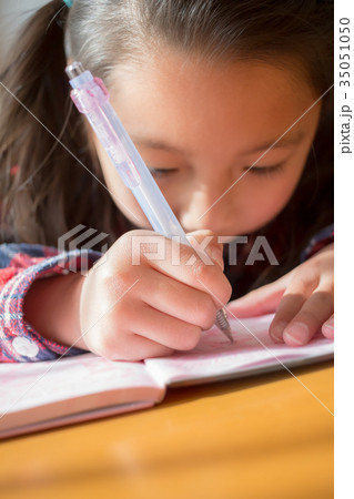 6 years old 35051050