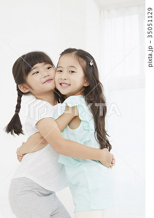 少女 子供 友達 35051129