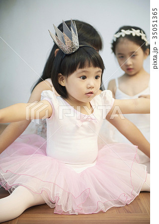 バレエ 少女 純粋な 35051365