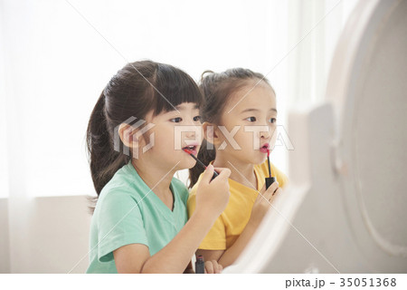 少女 子供 兄弟姉妹 35051368