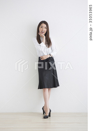OLの立ち姿 OLの立ち姿 35053965