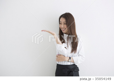 OLの立ち姿 OLの立ち姿 35054149