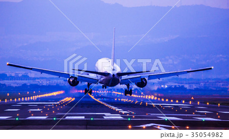 飛行機 滑走路 35054982