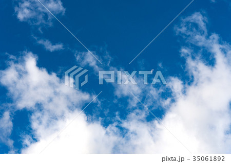 白昼の月 35061892