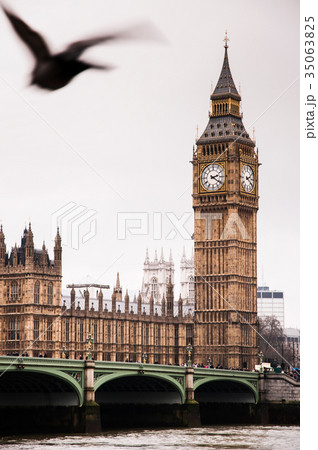 London Big Ben and House of Parliament 35063825