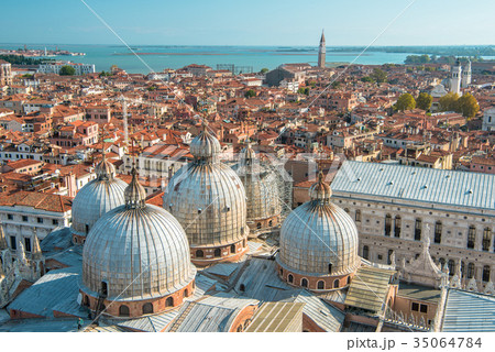 ヴェネツィア　サン・マルコ　鐘楼からの眺め 35064784