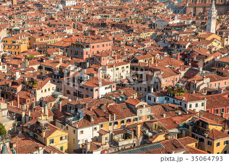 ヴェネツィア　サン・マルコ　鐘楼からの眺め 35064793
