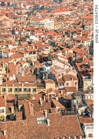ヴェネツィア　サン・マルコ　鐘楼からの眺め 35064794